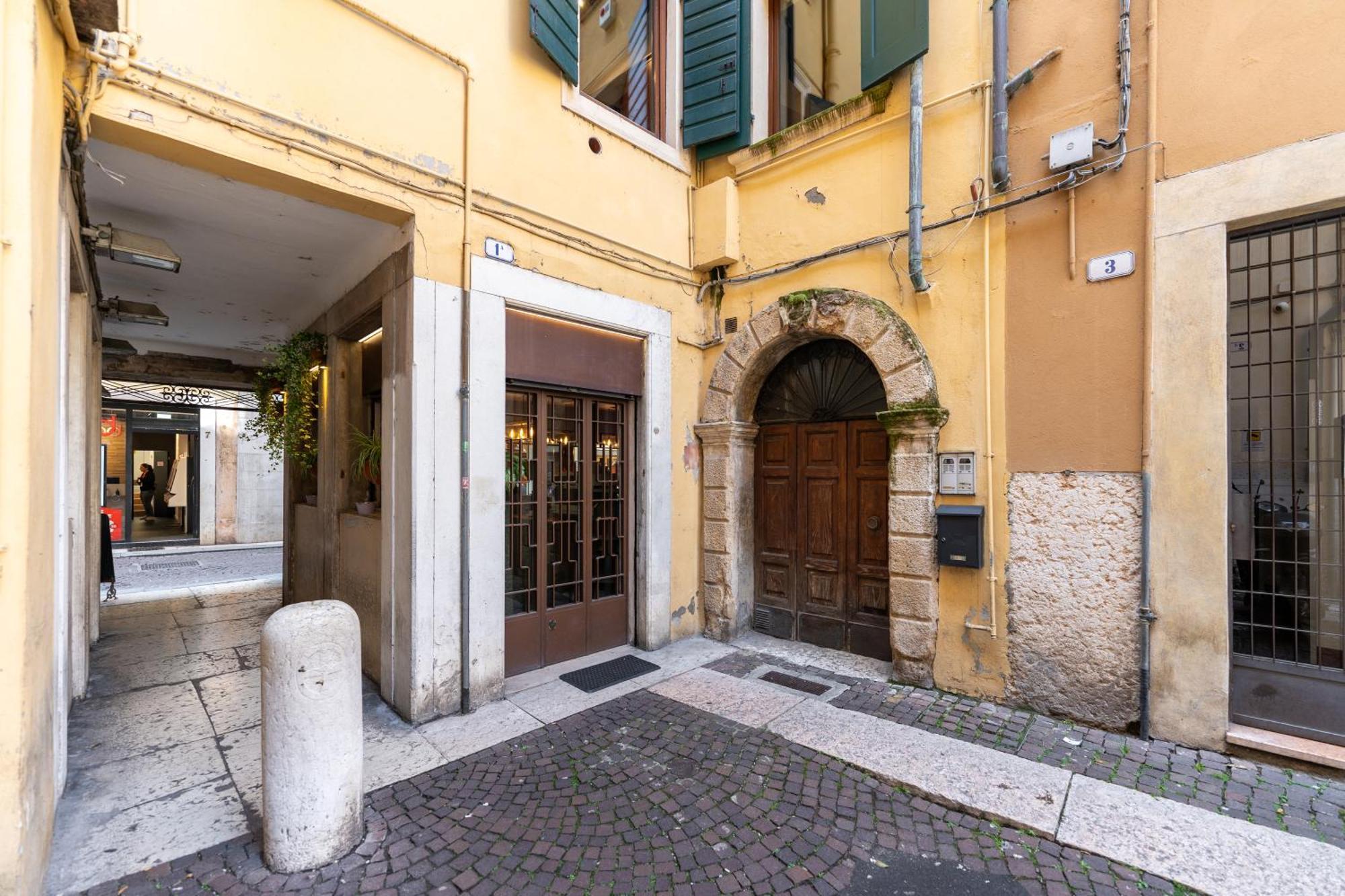 Sgarzerie Luxury Flat 2 Rooms 120Mq Verona Eksteriør bilde